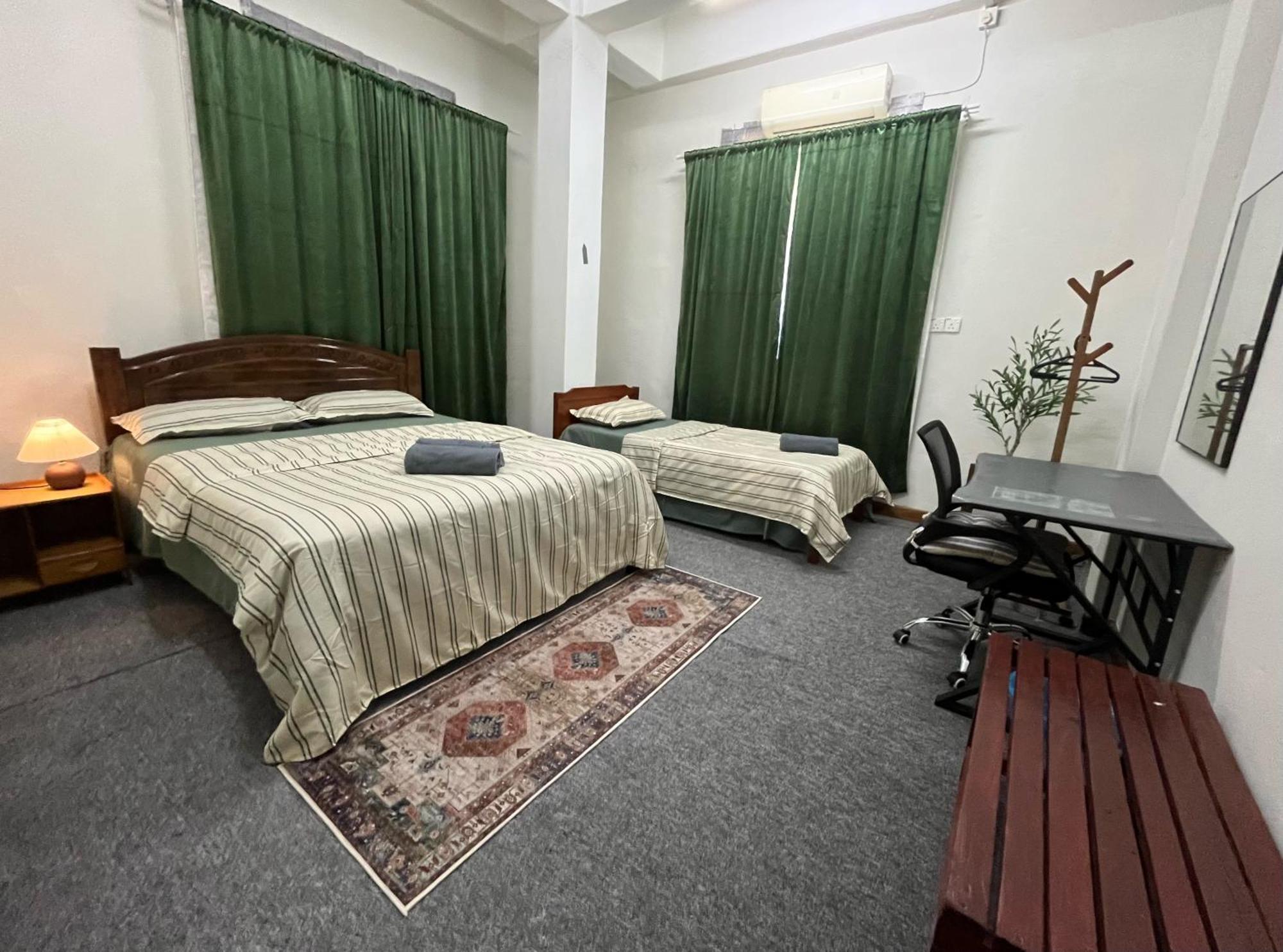 La Wood Homestay Near Kuala Besut Jetty Exterior foto